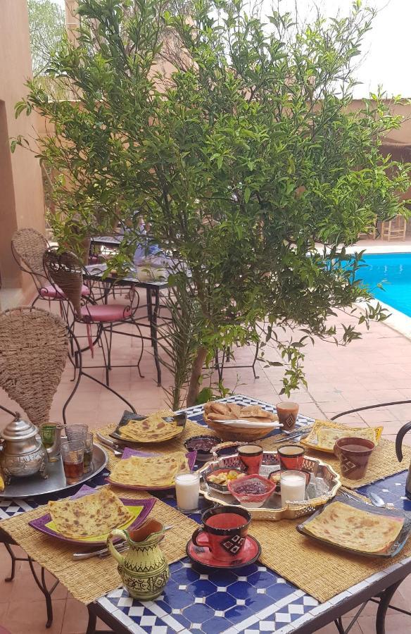 Riad Dar Bergui วาร์ซาเซต ภายนอก รูปภาพ